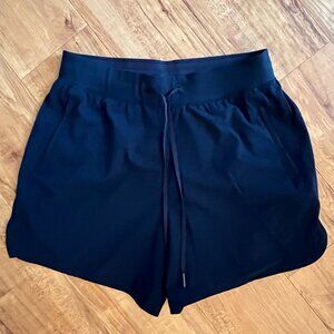 License to Train high rise short, Navy, Size 8